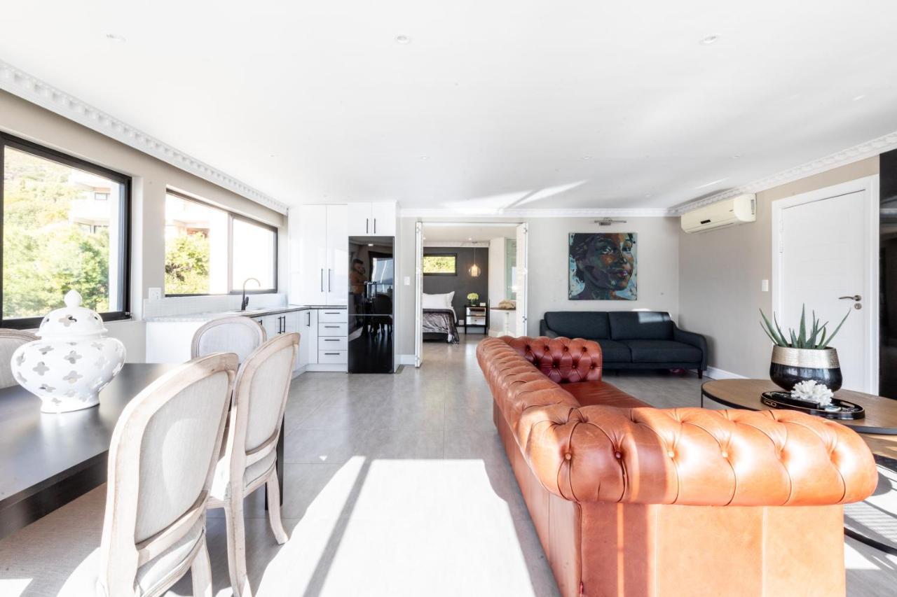 Oceana Palms Luxury Guest House Gordonʼs Bay Екстериор снимка
