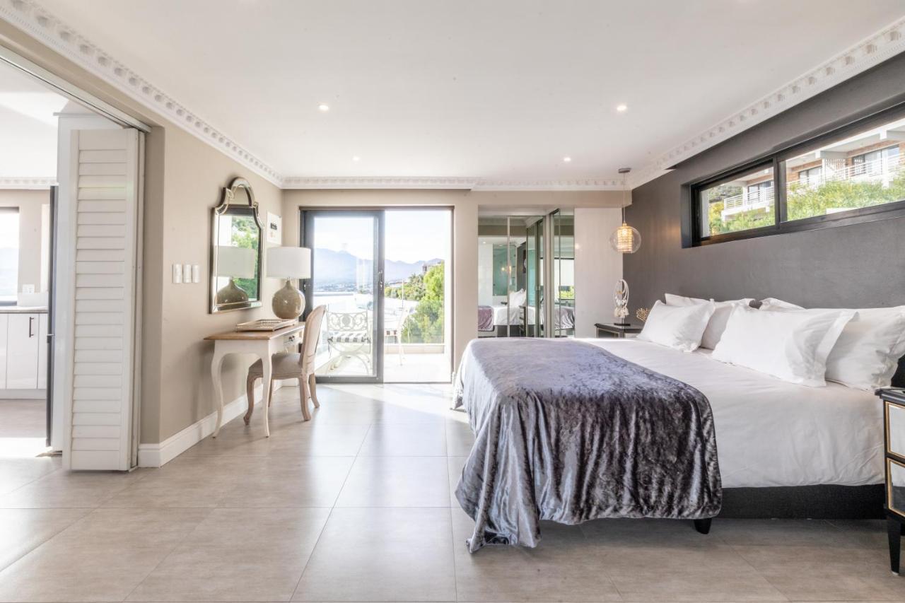 Oceana Palms Luxury Guest House Gordonʼs Bay Екстериор снимка