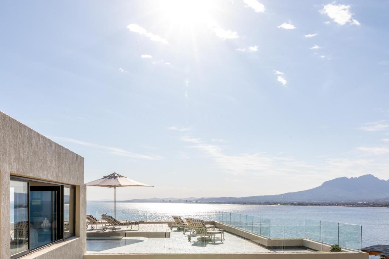 Oceana Palms Luxury Guest House Gordonʼs Bay Екстериор снимка