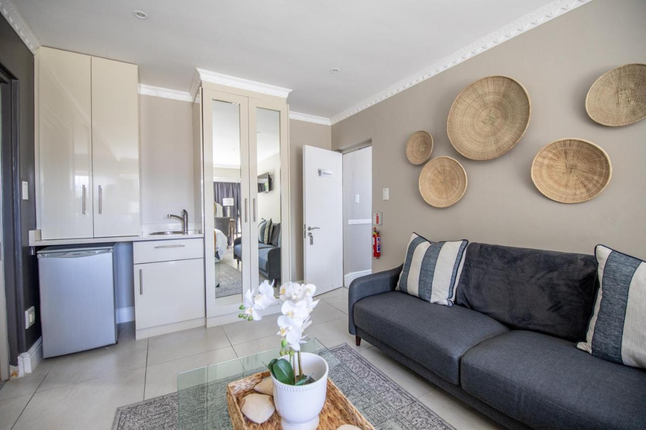 Oceana Palms Luxury Guest House Gordonʼs Bay Екстериор снимка