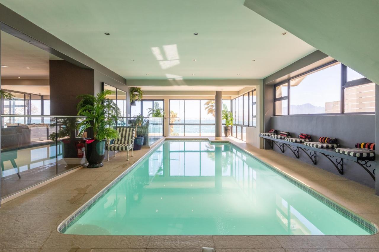 Oceana Palms Luxury Guest House Gordonʼs Bay Екстериор снимка