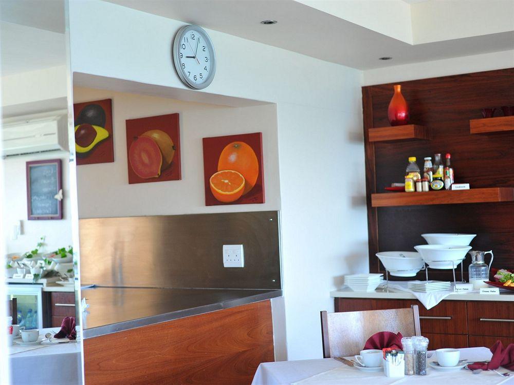 Oceana Palms Luxury Guest House Gordonʼs Bay Екстериор снимка