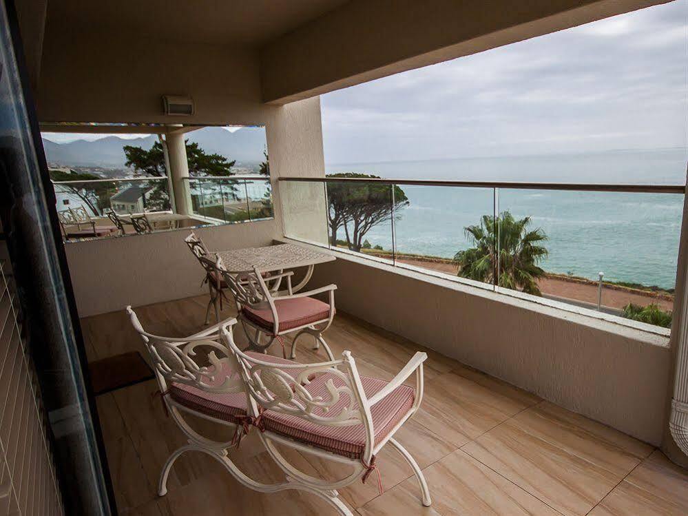 Oceana Palms Luxury Guest House Gordonʼs Bay Екстериор снимка